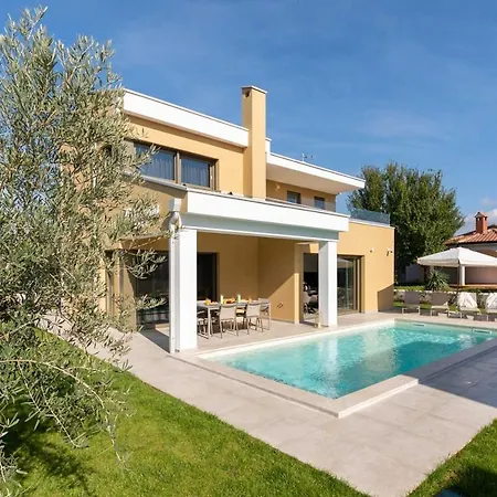 Holiday home Elena *